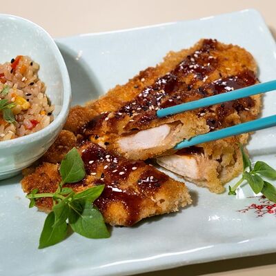 Тонкацу из свинины в Domo по цене 730 ₽