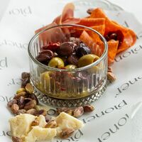Антипасти в Pioner