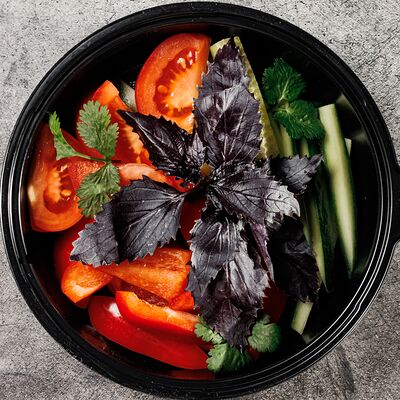 Ассорти овощей и зелени в Джорджина по цене 470 ₽