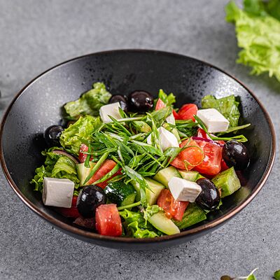 Салат Греческий в Три Кувшина по цене 530 ₽