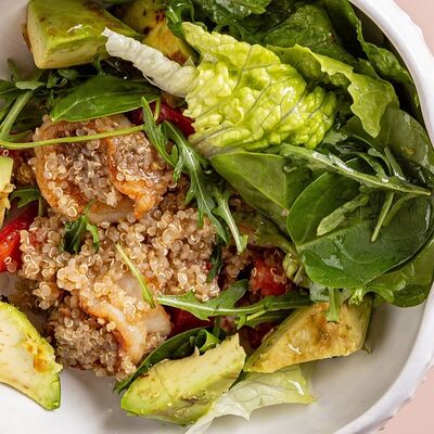 Боул с киноа и креветками в Avgust13 по цене 990 ₽