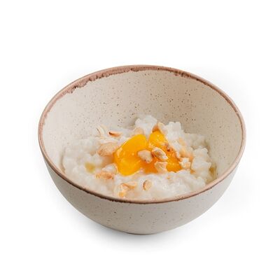 Рисовая каша на кокосовом молоке с кешью и манго в Garden Coffee по цене 329 ₽