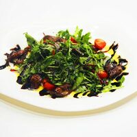 Теплый салат с печенью в Chef-ФуД