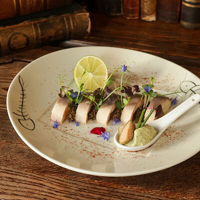 Осетрина с визигой в Кафе Пушкинъ по цене 2650 ₽