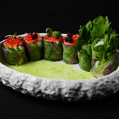 Ролл с креветками в Эндорфин по цене 690 ₽