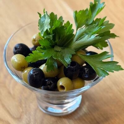 Оливки и маслины в Пиранья по цене 450 ₽