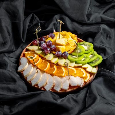 Фруктовая нарезкав Gatsby по цене 950 ₽