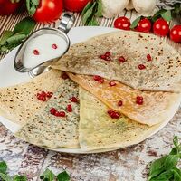 Кутаб с сыром и зеленью в Араз Палас