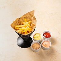 Классический картофель фри в Manneken Pis