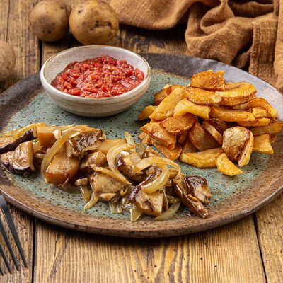 Картофель, жаренный с грибами в Сябры по цене 450 ₽