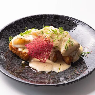 Кальмар с картофельными хашбраунами и сливочным соусом в Союз по цене 628 ₽