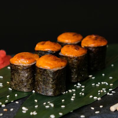 Спайси-креветка в Caviar Rolls по цене 338 ₽