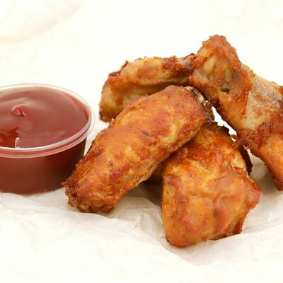 Куриные крылышки Баффало в Hot-Pizza по цене 299 ₽