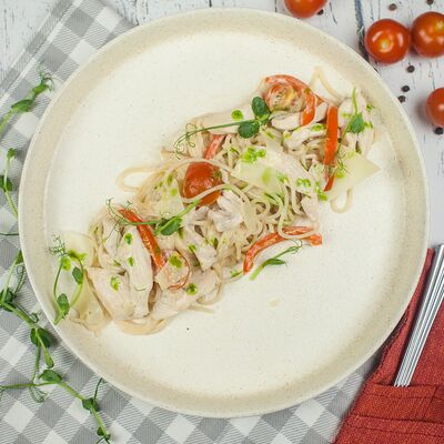 Спагетти с курочкой су-вид в Eat fresh по цене 560 ₽
