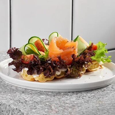 Вафля с лососем в People по цене 570 ₽