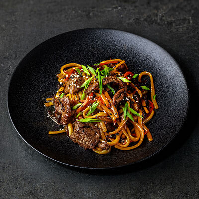 Удон с говядиной и овощами в I am PHO по цене 790 ₽