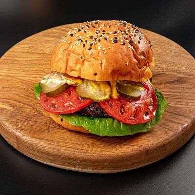 Бургер GB8 в G bakery8 по цене 850 ₽