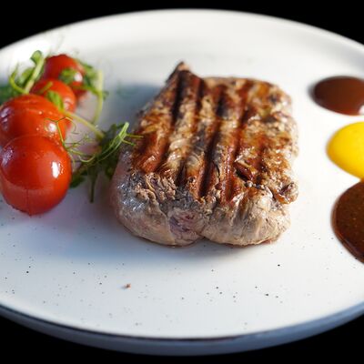Стейк Шатобриан в Чerdak по цене 1125 ₽