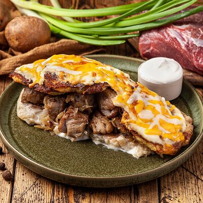 Драники томленые с говядиной в Сябры по цене 690 ₽