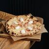 Пицца с маскарпоне и панчеттой в Мона по цене 780