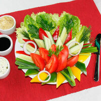 Салат Нарезка из свежих овощей в Симит Хауз