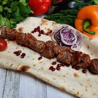Шашлык из cвинoй шеи в Шашлычок по цене 570 ₽