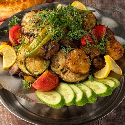 Садж из баранины в Девичья башня по цене 3500 ₽