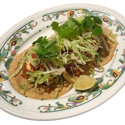 Тако барбакоа, томатная сальса, сладкий лук в Sangre Fresca по цене 980 ₽