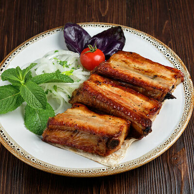 Шашлык из свиных рёбрышек в Парк-отель Усадьба по цене 614 ₽