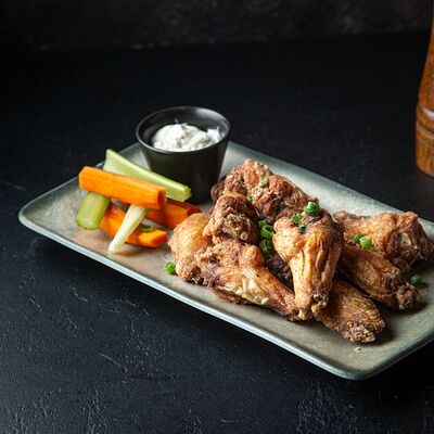 Крылья соль и перец в Изи Паб по цене 695 ₽