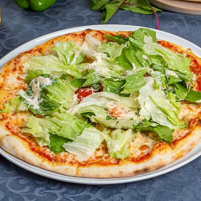 Пицца Цезарь в Космос по цене 690 ₽