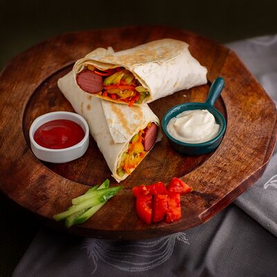 Хот-дог двойной в лаваше в #Шаверма_хауз по цене 420 ₽