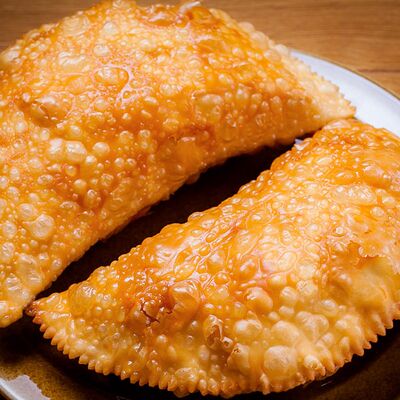 Чебурек c мясом в Kulinari по цене 260 ₽