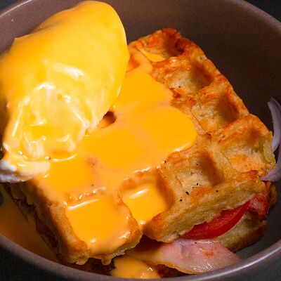 Картофельная вафля с бекономв Co.mein по цене 535 ₽