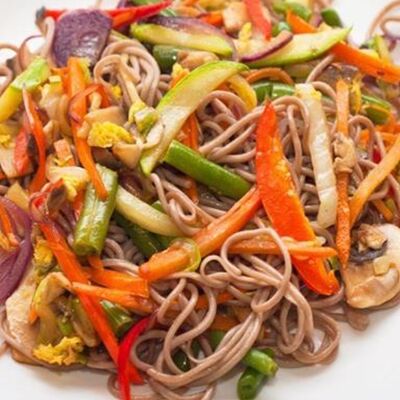 Wok Лапша гречневая с овощами в MrSushi по цене 290 ₽