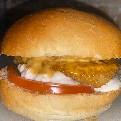 Сливочный бургер в Sunday по цене 180 ₽