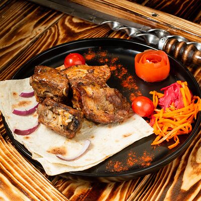 Бараньи ребра в Золотой шампур по цене 680 ₽