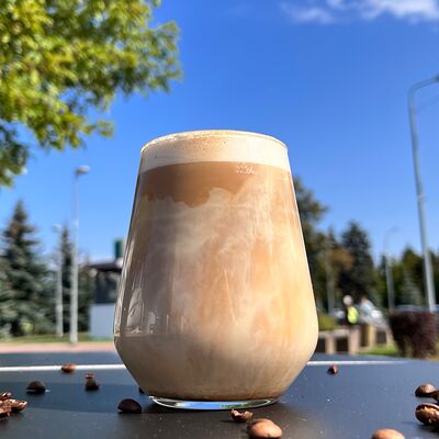 Флэт уайт в Black coffee по цене 295 ₽