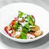 Теплый салат из куриной грудкой в Очаг по цене 520