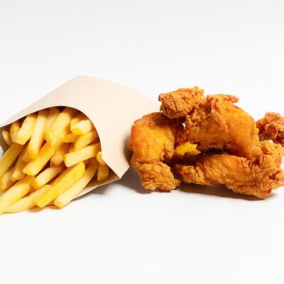 Картошка фри и куриные стрипсы острые SB в SibBrewery по цене 450 ₽