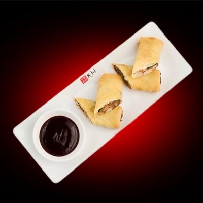 Хрустящие спринг-роллы с уткой в Китайские Новости по цене 670 ₽