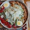 Цезарь с курицей в Хинкал есть по цене 680