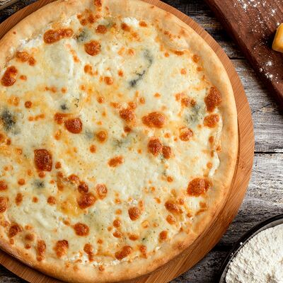 4 сыра 32 см в Мегаролл по цене 730 ₽