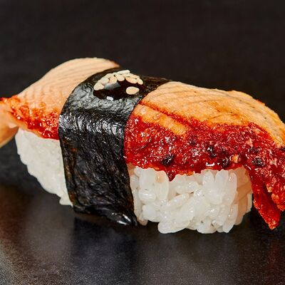 Суши с угрем 1шт в Bao по цене 129 ₽