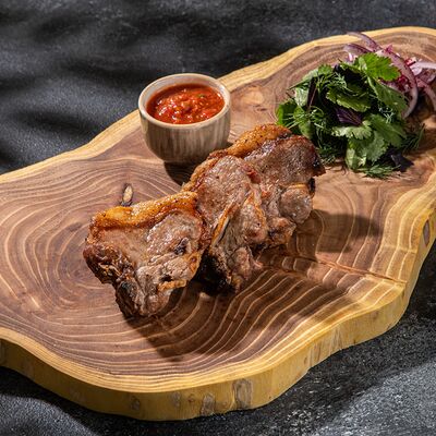 Шашлык из спинки ягненка в Броско Premium Grill по цене 2020 ₽