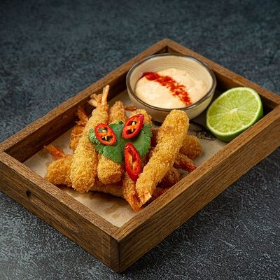Хрустящие креветки с соусом чили в Fish Point по цене 970 ₽