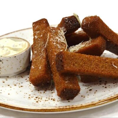 Чесночные гренки в Burger house по цене 250 ₽