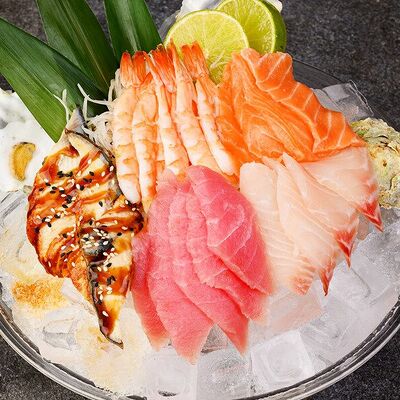 Магуро сашими в Sushi & More по цене 480 ₽