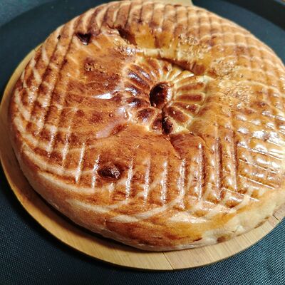 Хрустящая тандырная лепешка под прессом в Кафе SINBAD по цене 123 ₽