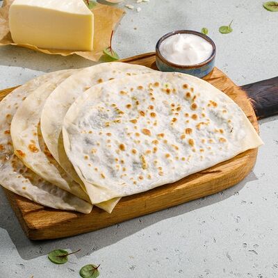 Кутабы с сыром в Мангал&Грузия по цене 490 ₽